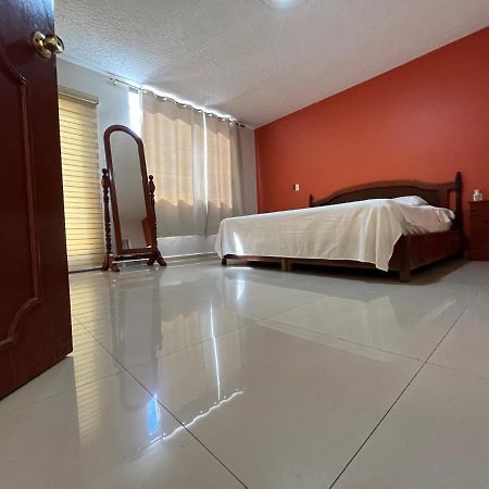 Beautiful Private House In The Downtown With 3 Floors Villa Tepatitlán de Morelos Exterior photo