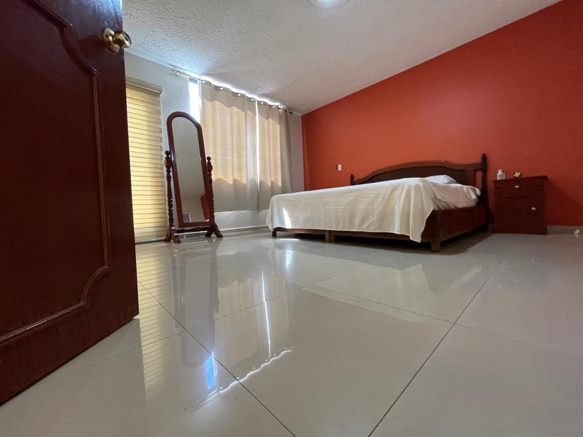 Beautiful Private House In The Downtown With 3 Floors Villa Tepatitlán de Morelos Exterior photo